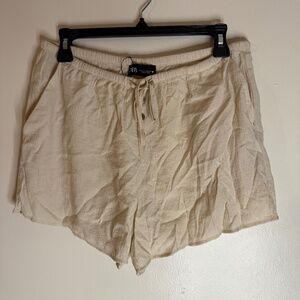 NWT Zara Cream Colored Flowy Shorts